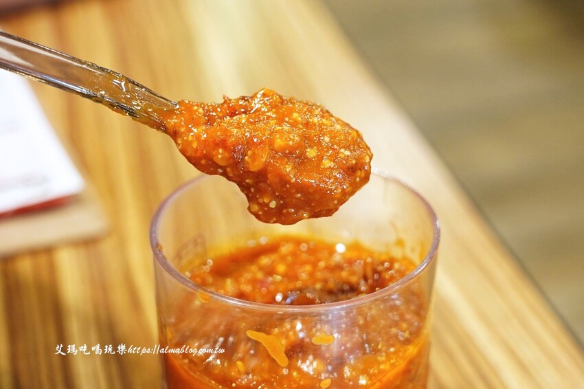 37年老字號羊肉爐全羊館！點鴛鴦鍋吃超爽，鎮店之寶羊三層必點，不吃羊？薑母鴨獨享餐230元還附麵線～