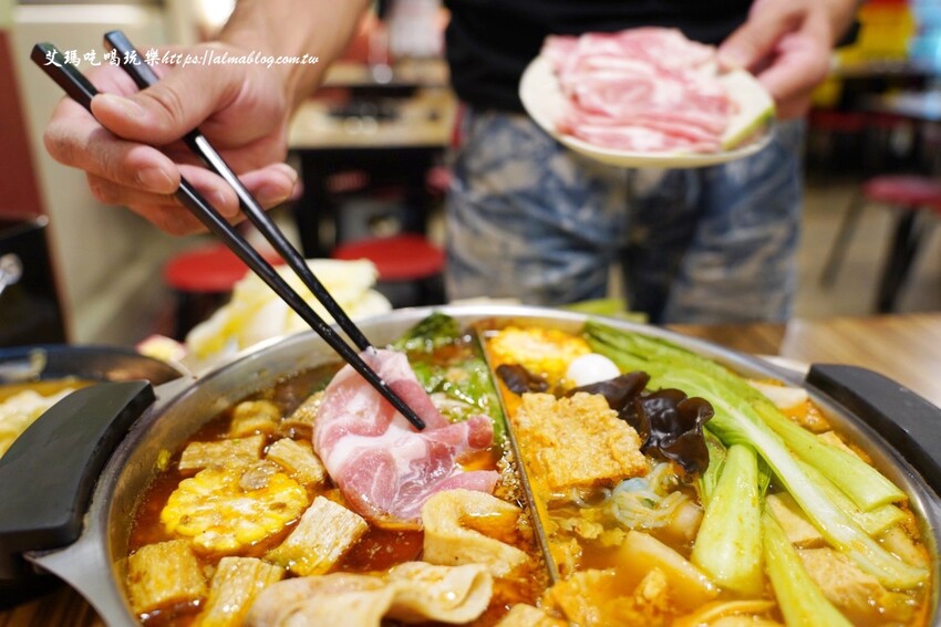 37年老字號羊肉爐全羊館！點鴛鴦鍋吃超爽，鎮店之寶羊三層必點，不吃羊？薑母鴨獨享餐230元還附麵線～