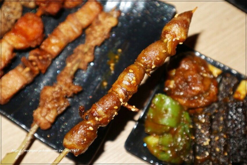 【虎烈串霸】桃園串燒推薦 桃園夜市宵夜推薦 平價美味燒烤 營業至凌晨三點 宵夜聚餐首選 附包廂