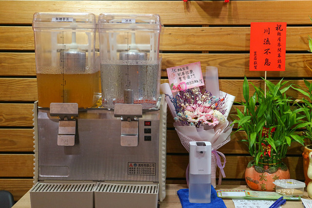 台中西屯｜用心熬煮以湯頭為靈魂的豚骨拉麵。吃過令人念念不忘｜麵屋麥