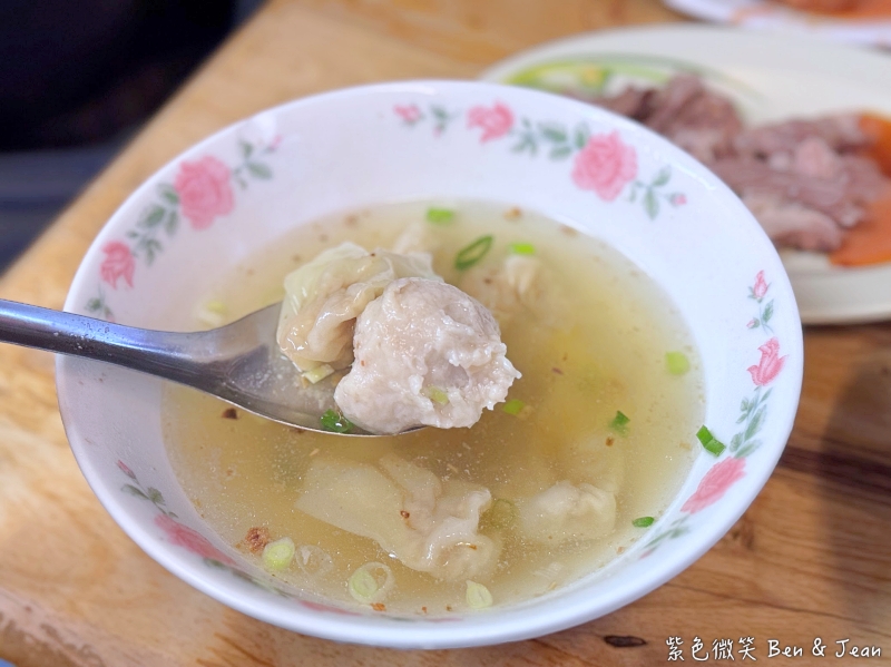 火生餛飩麵店!宜蘭四十年老字號,必嚐麻醬乾麵與豬骨餛飩湯