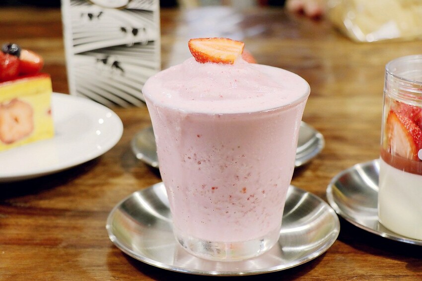 崙背鮮乳ＸOrchard CAFE/魚缸珈琲/東新烘焙市集,12月限定款聯名甜點.生吐司.生乳捲.甜甜圈一次打包!!!