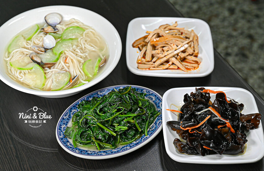 台中北屯昌平路商圈銅板美食，特色皮蛋創意料理小館-妮妮布魯