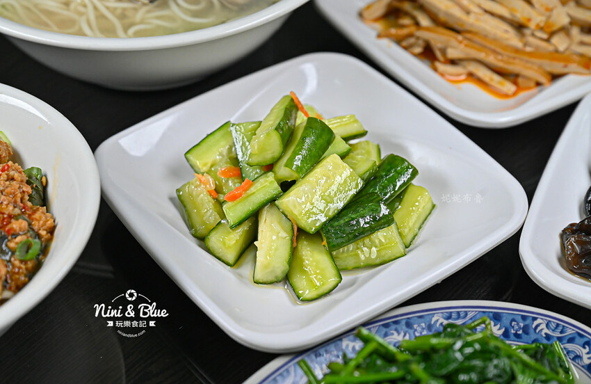 台中北屯昌平路商圈銅板美食，特色皮蛋創意料理小館-妮妮布魯