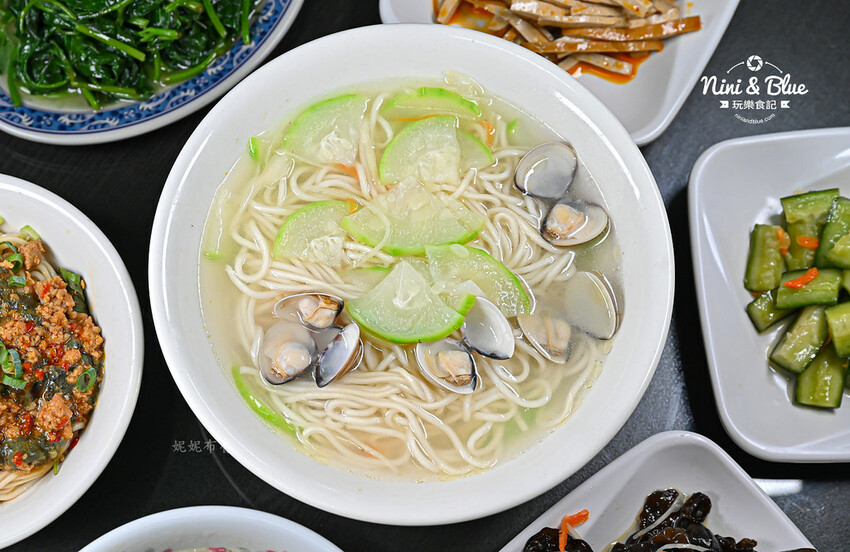 台中北屯昌平路商圈銅板美食，特色皮蛋創意料理小館-妮妮布魯