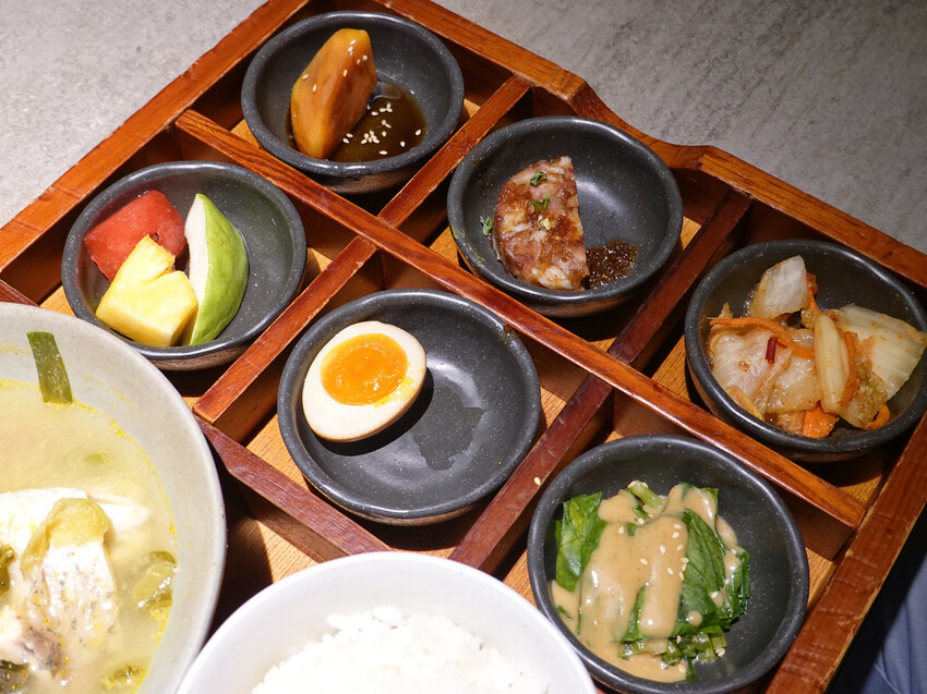 新北市中和區新北中和—BUNA CAF'E 布納咖啡館｜依傍四號公園的歐風咖啡空間｜永安市場、臺灣圖書館