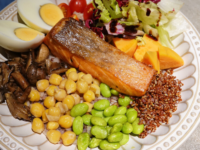 新北市中和區新北中和—BUNA CAF'E 布納咖啡館｜依傍四號公園的歐風咖啡空間｜永安市場、臺灣圖書館