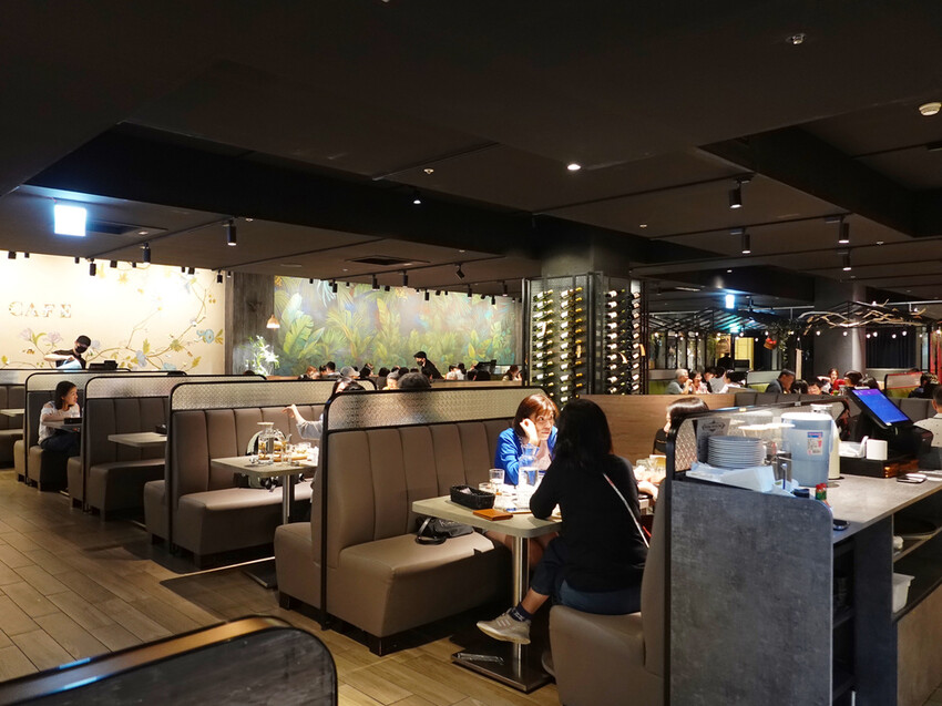 新北市中和區新北中和—BUNA CAF'E 布納咖啡館｜依傍四號公園的歐風咖啡空間｜永安市場、臺灣圖書館