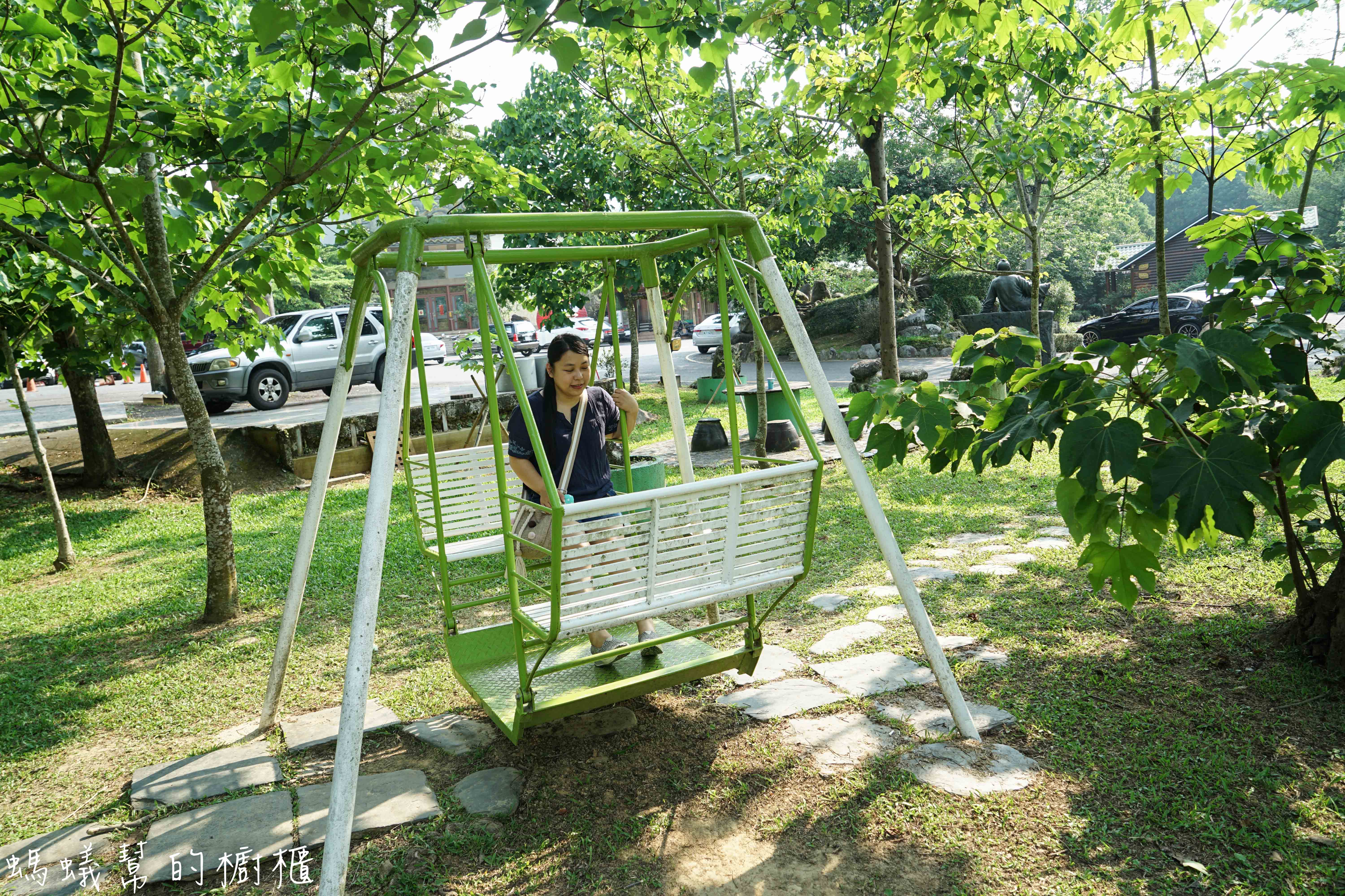 南投埔里牛耳藝術渡假村|日月潭埔里小木屋住宿推薦,漫步自然生態園區,欣賞藝術石雕、舒壓SPA館、雕之森樹屋餐廳,設備齊全的小木屋渡假推薦。 - 螞蟻幫的櫥櫃