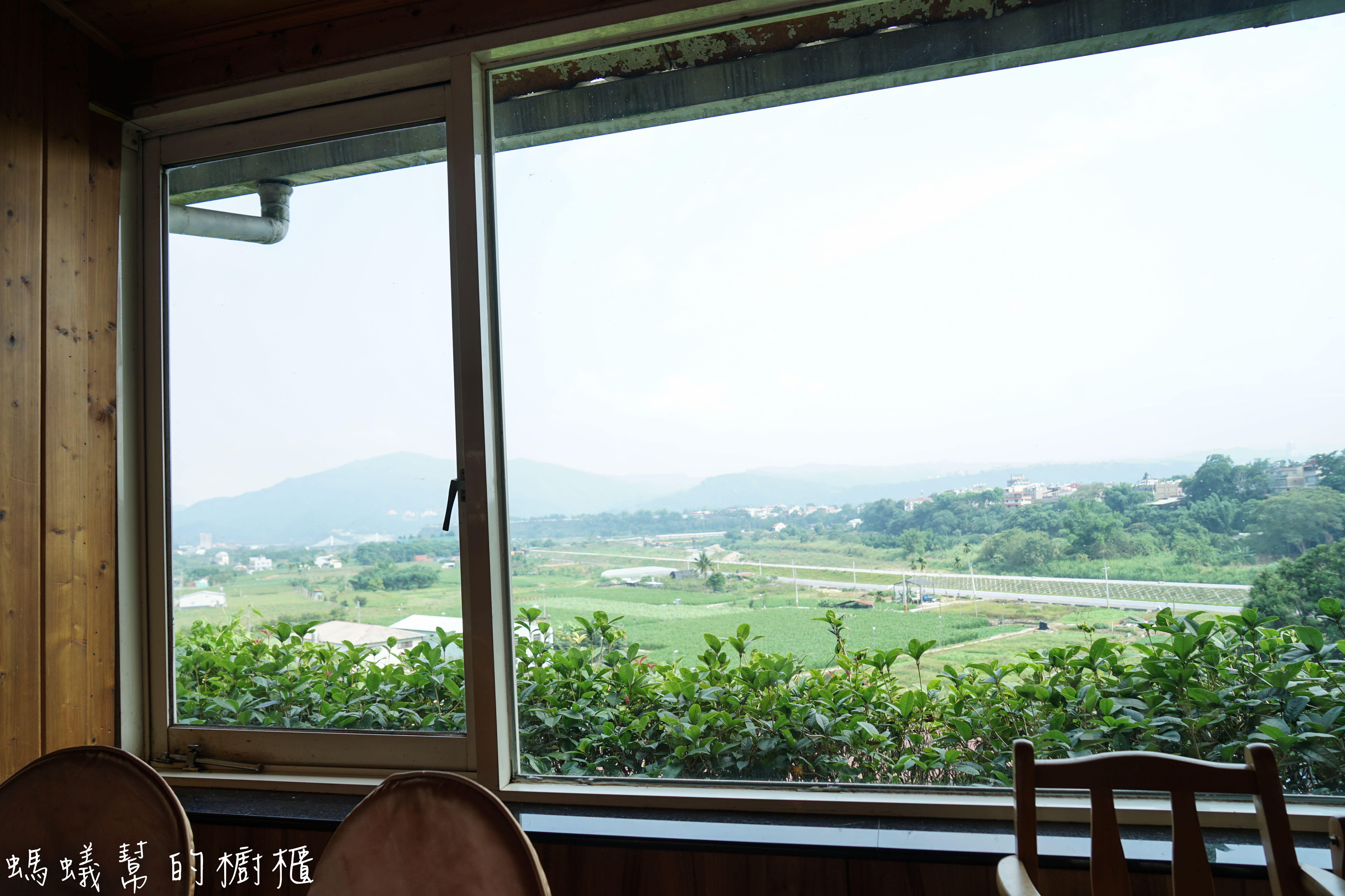 南投埔里牛耳藝術渡假村|日月潭埔里小木屋住宿推薦,漫步自然生態園區,欣賞藝術石雕、舒壓SPA館、雕之森樹屋餐廳,設備齊全的小木屋渡假推薦。 - 螞蟻幫的櫥櫃