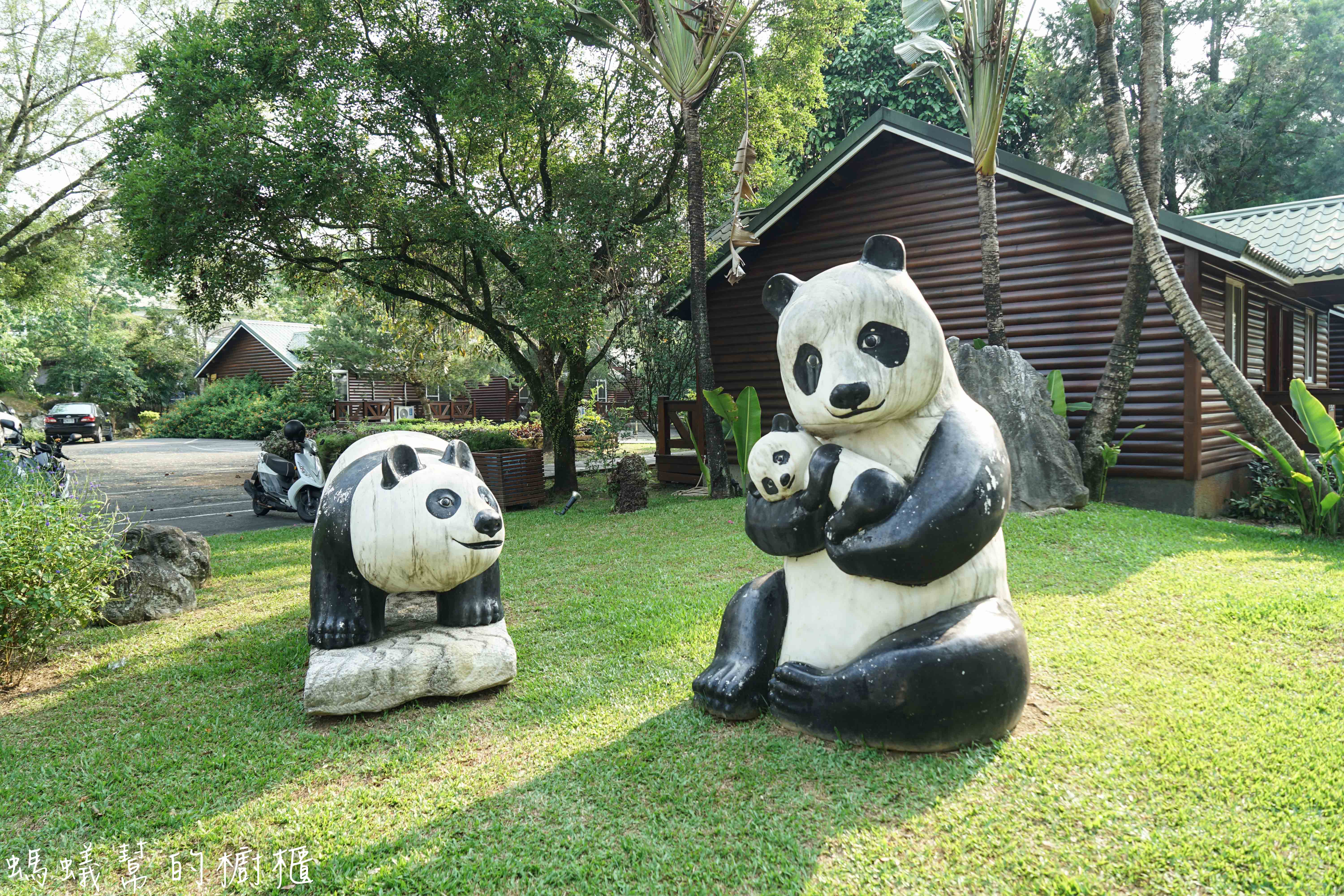 南投埔里牛耳藝術渡假村|日月潭埔里小木屋住宿推薦,漫步自然生態園區,欣賞藝術石雕、舒壓SPA館、雕之森樹屋餐廳,設備齊全的小木屋渡假推薦。 - 螞蟻幫的櫥櫃