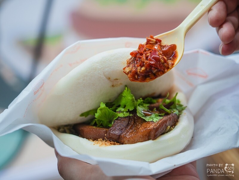 桃園中壢|嗑刈包-刈包專賣店.內壢火車站附近一份在手相當飽足的刈包