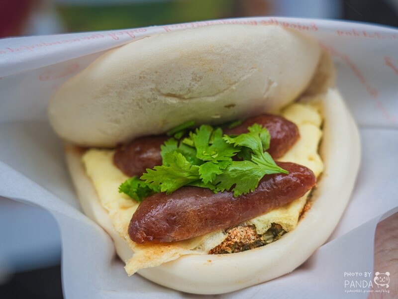 桃園中壢|嗑刈包-刈包專賣店.內壢火車站附近一份在手相當飽足的刈包