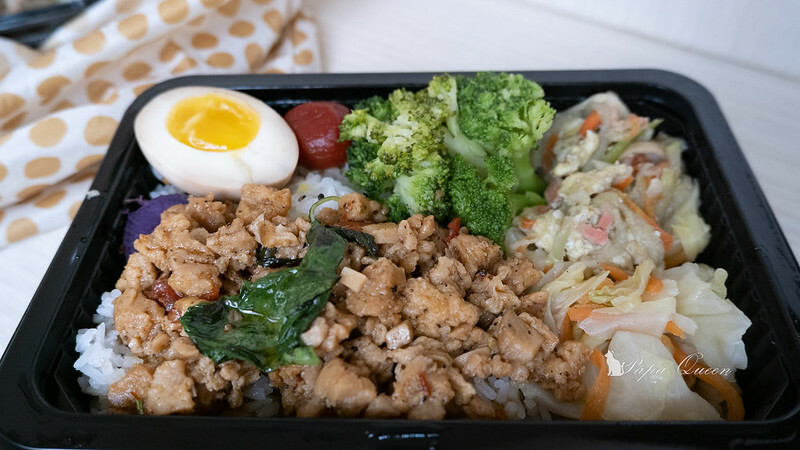 便當|台中 麥子家常料理maiz bento 蔬食餐盒/純素可…藍帶起司豬排 出乎意料的美味 好厚實