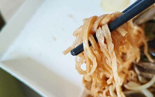 【永和美食】嘉義鱔魚麵|不輸給台南!人氣爆棚的超人氣鱔魚意麵