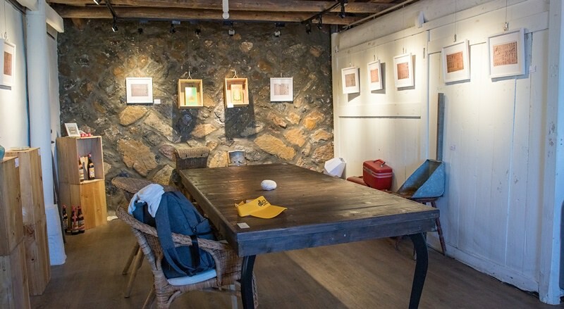 【馬祖東引美食】鹹味島合作社.忠誠門後的東引藍.魚露工寮老屋大翻身.東引最佳發呆地點