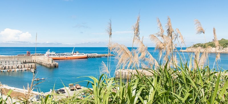 【馬祖東引美食】鹹味島合作社.忠誠門後的東引藍.魚露工寮老屋大翻身.東引最佳發呆地點