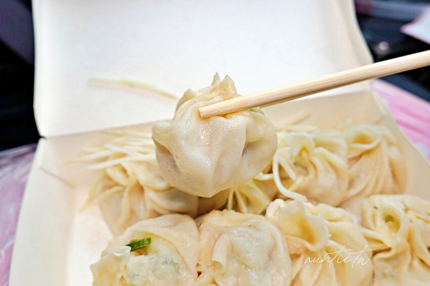 【台中】正老牌鮮肉湯包，現做現蒸鮮肉湯包，下午才營業的湯包小攤