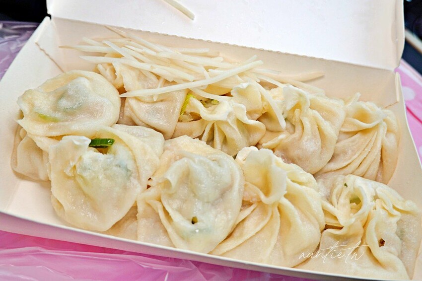 【台中】正老牌鮮肉湯包，現做現蒸鮮肉湯包，下午才營業的湯包小攤