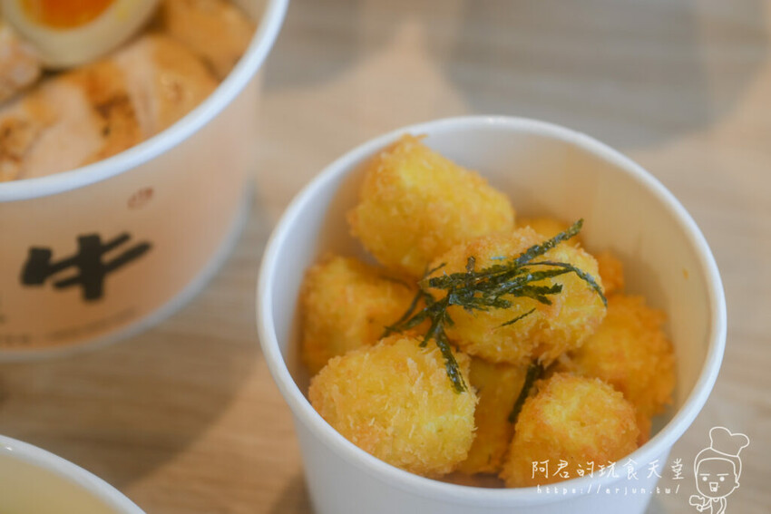 Mula Kitchens 雲端廚房｜台中隱藏版美食街？居然可以同時吃到超過十種餐飲品牌！