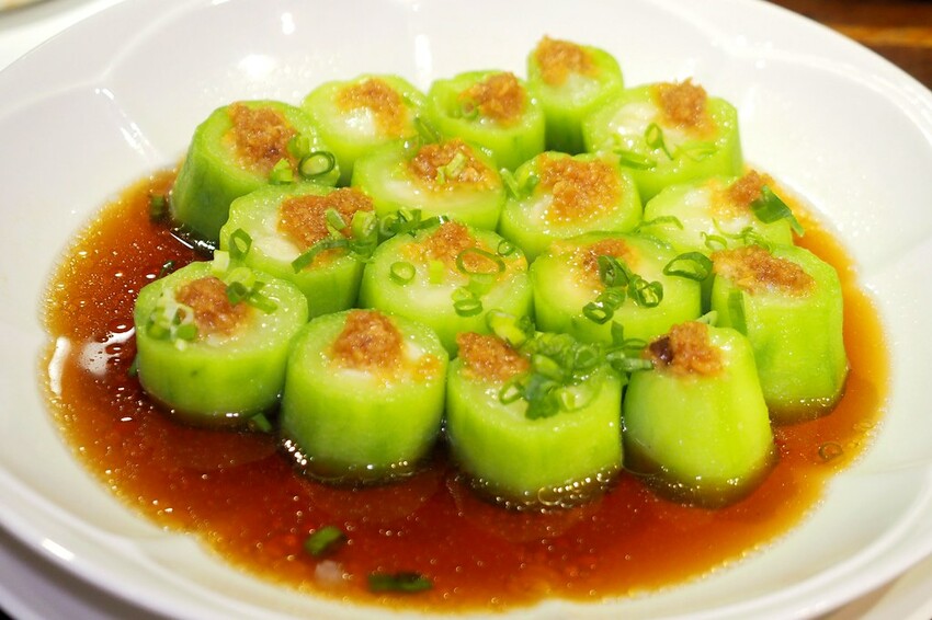 隱身師大地下室的人氣粵式料理餐廳.超推掛爐片皮鴨.五星級餐點水準親民價位.母親節聚餐餐廳推薦.菜單/價格♥