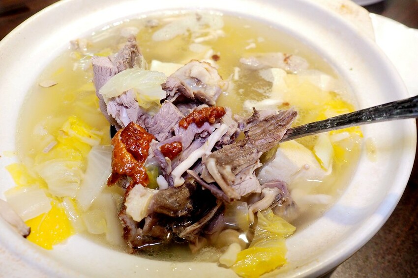 隱身師大地下室的人氣粵式料理餐廳.超推掛爐片皮鴨.五星級餐點水準親民價位.母親節聚餐餐廳推薦.菜單/價格♥