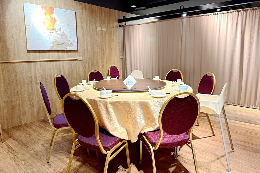 隱身師大地下室的人氣粵式料理餐廳.超推掛爐片皮鴨.五星級餐點水準親民價位.母親節聚餐餐廳推薦.菜單/價格♥