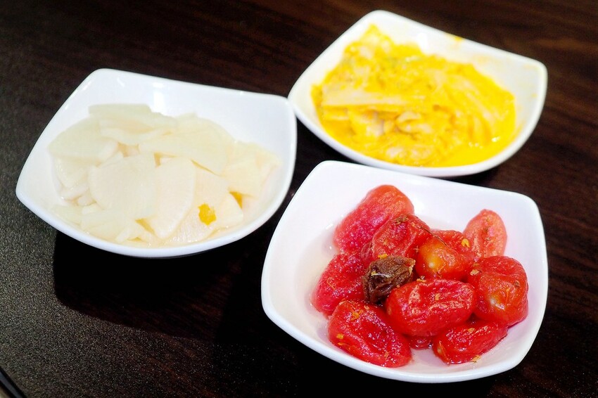 隱身師大地下室的人氣粵式料理餐廳.超推掛爐片皮鴨.五星級餐點水準親民價位.母親節聚餐餐廳推薦.菜單/價格♥