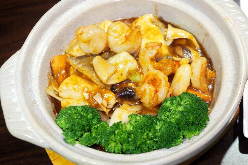 隱身師大地下室的人氣粵式料理餐廳.超推掛爐片皮鴨.五星級餐點水準親民價位.母親節聚餐餐廳推薦.菜單/價格♥