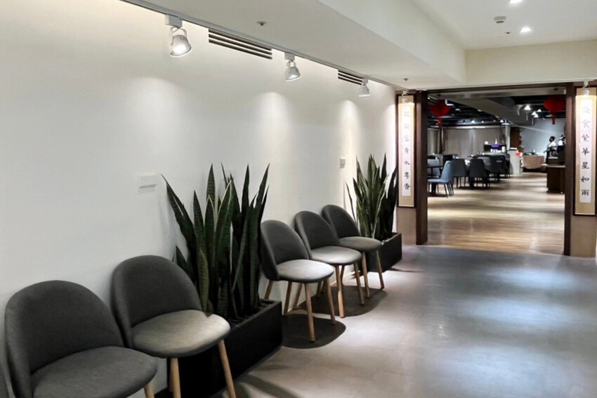 藏在師大B1港式餐廳!烤鴨有5斤重!一鴨兩吃像四吃,每日一早現做限量港點好好味~