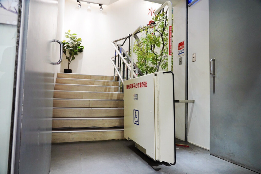 藏在師大B1港式餐廳!烤鴨有5斤重!一鴨兩吃像四吃,每日一早現做限量港點好好味~