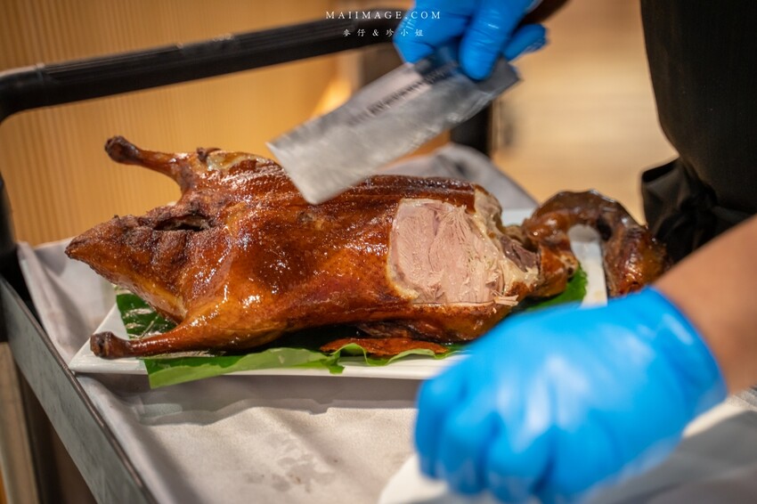 台北美食｜水粵香～台北師範大學裡的經典粵菜餐廳！片皮烤鴨一鴨兩吃皮脆多汁，必點～還有隱藏版吃法，台北