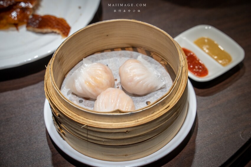 台北美食｜水粵香～台北師範大學裡的經典粵菜餐廳！片皮烤鴨一鴨兩吃皮脆多汁，必點～還有隱藏版吃法，台北