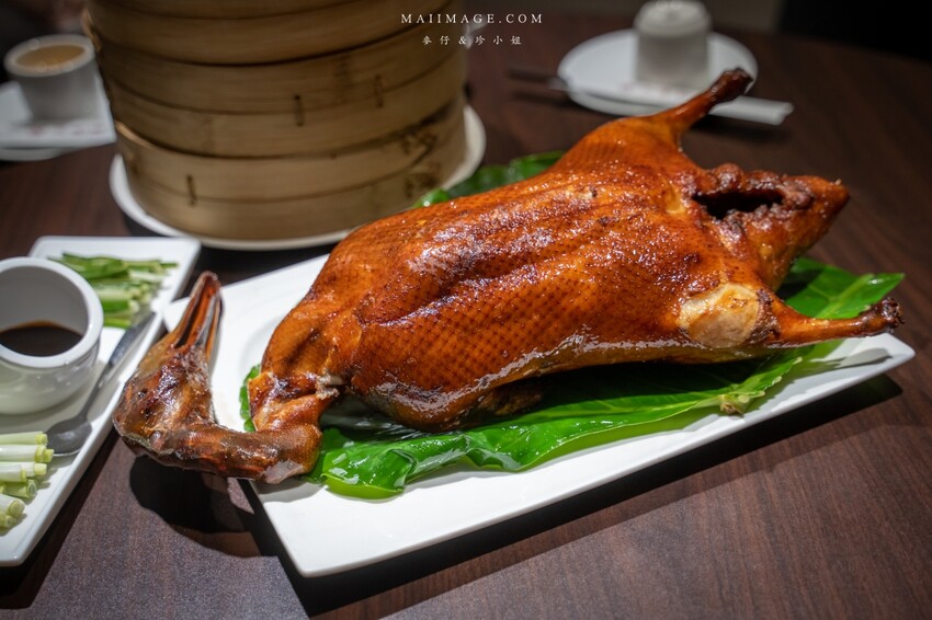 台北美食｜水粵香～台北師範大學裡的經典粵菜餐廳！片皮烤鴨一鴨兩吃皮脆多汁，必點～還有隱藏版吃法，台北