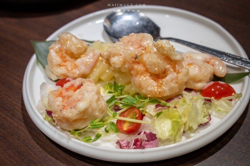 台北美食｜水粵香～台北師範大學裡的經典粵菜餐廳！片皮烤鴨一鴨兩吃皮脆多汁，必點～還有隱藏版吃法，台北