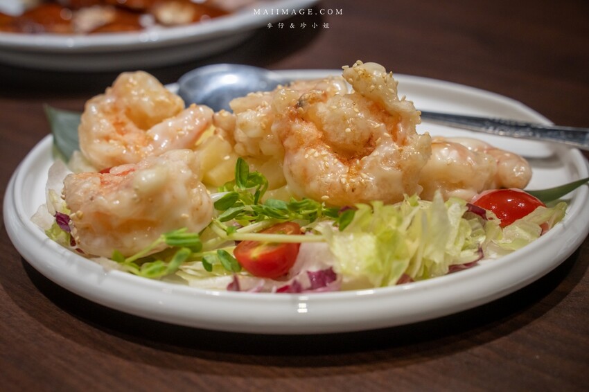 台北美食｜水粵香～台北師範大學裡的經典粵菜餐廳！片皮烤鴨一鴨兩吃皮脆多汁，必點～還有隱藏版吃法，台北