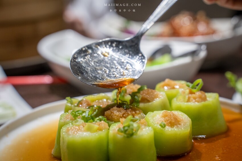 台北美食｜水粵香～台北師範大學裡的經典粵菜餐廳！片皮烤鴨一鴨兩吃皮脆多汁，必點～還有隱藏版吃法，台北