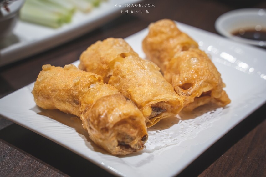 台北美食｜水粵香～台北師範大學裡的經典粵菜餐廳！片皮烤鴨一鴨兩吃皮脆多汁，必點～還有隱藏版吃法，台北