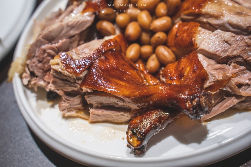 台北美食｜水粵香～台北師範大學裡的經典粵菜餐廳！片皮烤鴨一鴨兩吃皮脆多汁，必點～還有隱藏版吃法，台北