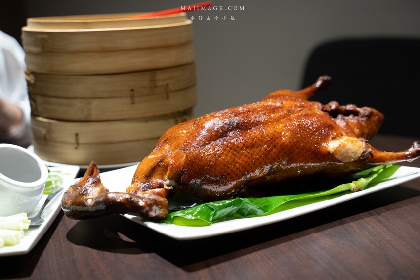 台北美食｜水粵香～台北師範大學裡的經典粵菜餐廳！片皮烤鴨一鴨兩吃皮脆多汁，必點～還有隱藏版吃法，台北