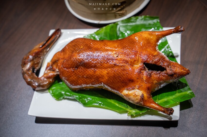 台北美食｜水粵香～台北師範大學裡的經典粵菜餐廳！片皮烤鴨一鴨兩吃皮脆多汁，必點～還有隱藏版吃法，台北
