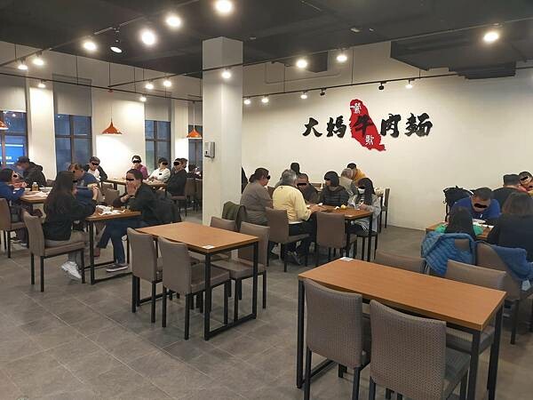 鶯歌美食廣場大媽牛肉麵~料多味美~打出平價好口碑~給您滿滿的