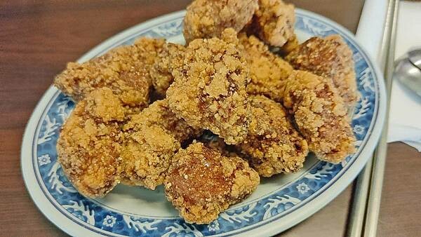 松典小吃店|炒飯加飯只要55元,超大份量又香又好吃