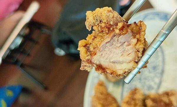 松典小吃店|炒飯加飯只要55元,超大份量又香又好吃