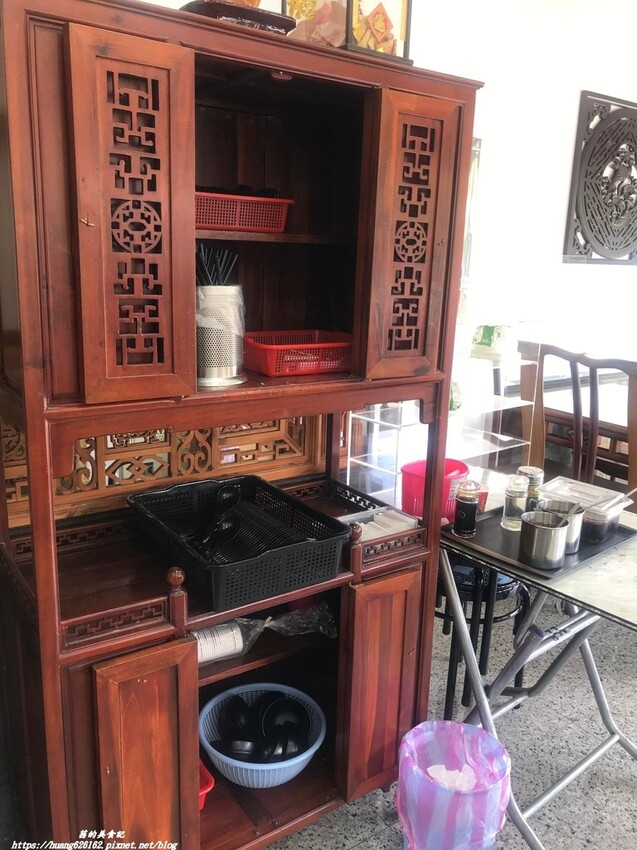 【新北八里區】八里美食『京燕子牛肉麵』八里牛肉麵 乾麵推薦~