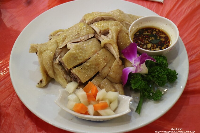 【新北深坑區】深坑美食『八家深坑臭豆腐』場地很大,有附設包廂及停車場~