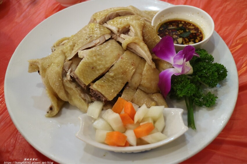 【新北深坑區】深坑美食『八家深坑臭豆腐』場地很大,有附設包廂及停車場~