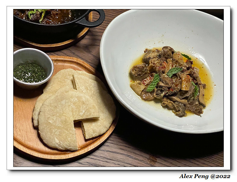 S__318095392 S__318095392