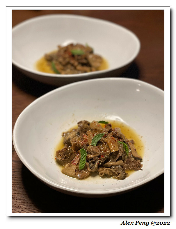 S__318095390 S__318095390