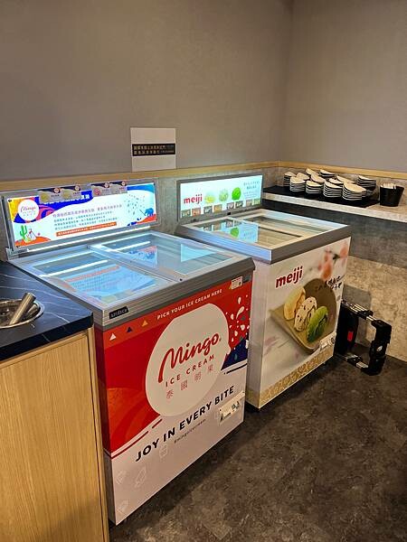 (淡水美食)築間幸福鍋物 淡水新市店 淡水美食火鍋推薦 築間淡水首間店 營業到凌晨四點 蔬菜火鍋料自助吧 飲